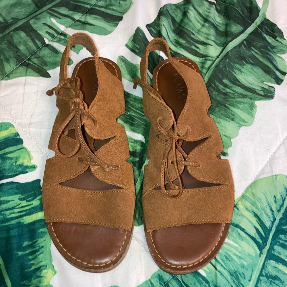 TOMS Sandals sz:7 Womens Hardly Worn